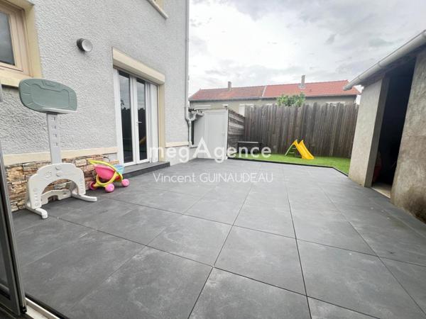 Maison à CHOLET, 49300 - 5 pièces 118m²