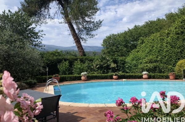 Maison à vendre 8 pièces 237,69 m² Valbonne