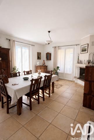 Maison à vendre 8 pièces 237,69 m² Valbonne