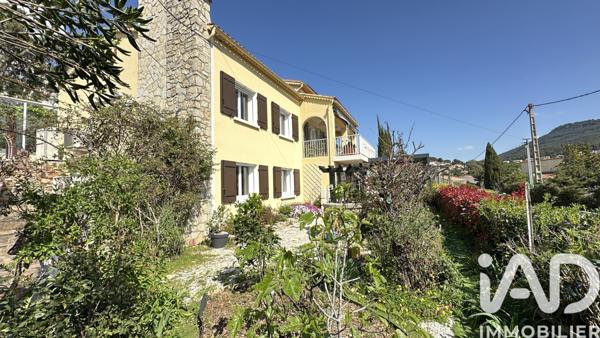 Maison à vendre 8 pièces 200 m² Le Pradet