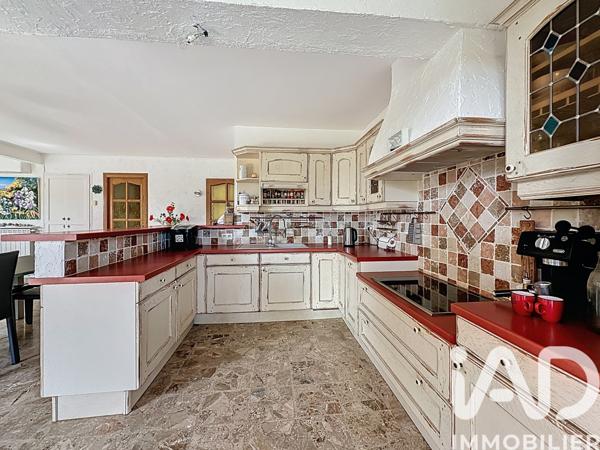 Maison à vendre 8 pièces 200 m² Le Pradet