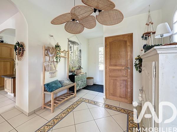Maison à vendre 8 pièces 200 m² Le Pradet