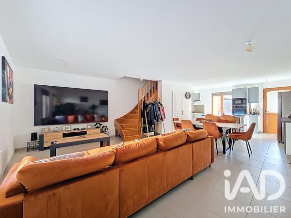 Maison à vendre 5 pièces 94,3 m² Guignes