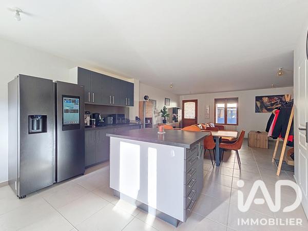 Maison à vendre 5 pièces 94,3 m² Guignes