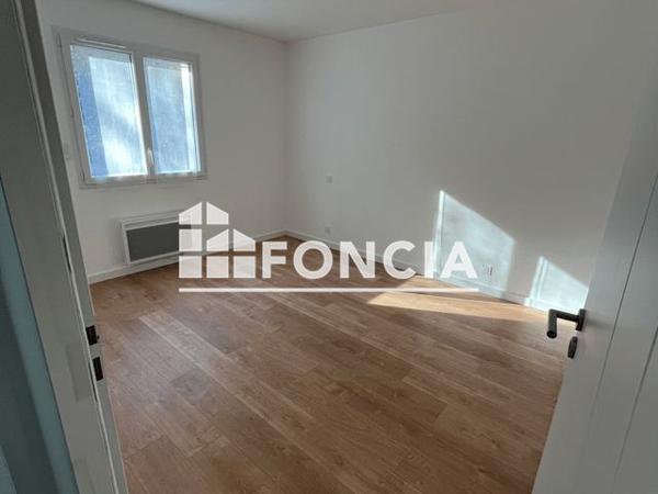 Location Maison 4 pièces 99.95 m² - 108 BIS ROUTE DE L'ENTRE DEUX MERS Lignan De Bordeaux 33360