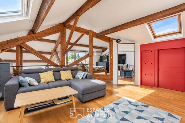 Ancien chai réhabilité en loft avec terrasse tropézienne