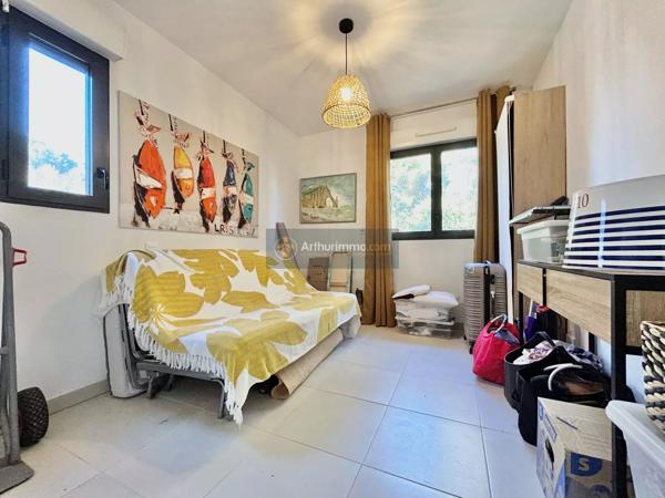Vente                                                      Appartement
                        
                     3 pièces                      71 m2                     à Saint-Aygulf