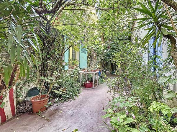 Nantes Centre Ville - Cathédrale - T1bis et cave