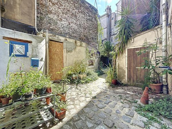 Nantes Centre Ville - Cathédrale - T1bis et cave