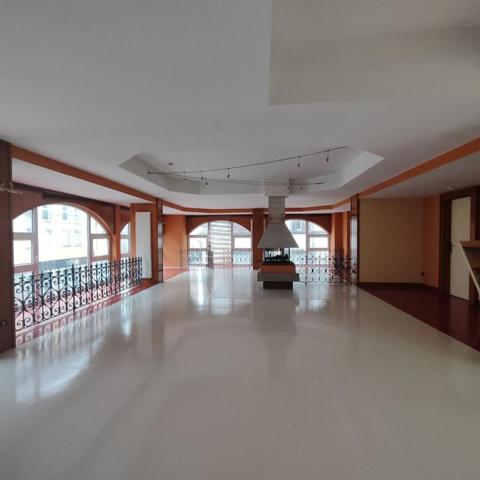 Belfort centre 90000 : Appartement 6 pièces 344 m2 avec grand garage