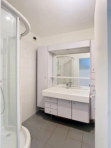 PORTE DOREE - BOIS DE VINCENNES - T4 (2 chambres) avec LOGGIA + PARKING + CAVE