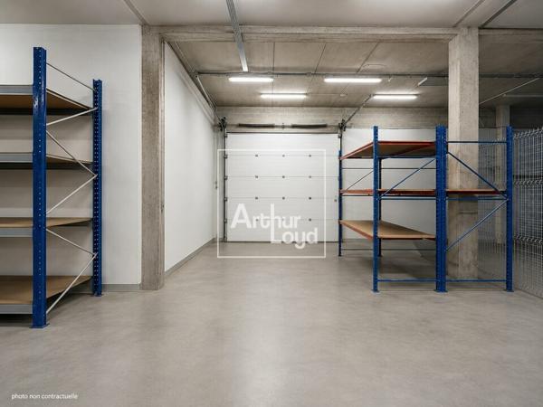 RARE SUR SECTEUR - PLEINE PROPRIÉTÉ - BUREAUX / STOCKAGE