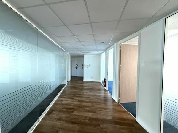 POITIERS SAINT BENOIT - BUREAUX NEUFS A LOUER SECTEUR POLYCLINIQUE - 184 m²