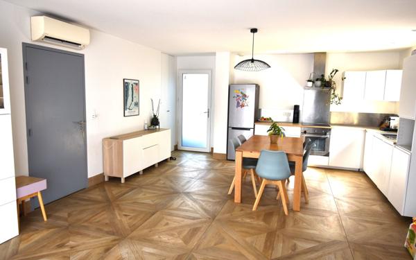 Maison à vendre    4 pièces •  Tosse