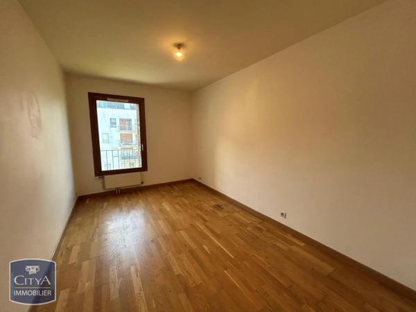 Appartement à louer 3 pièces 72.8m² Tours (37200)