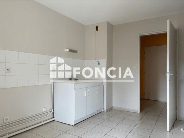 Location Appartement 2 pièces 51.8 m² - 43 RUE DE LA TERRASSE Vizille 38220