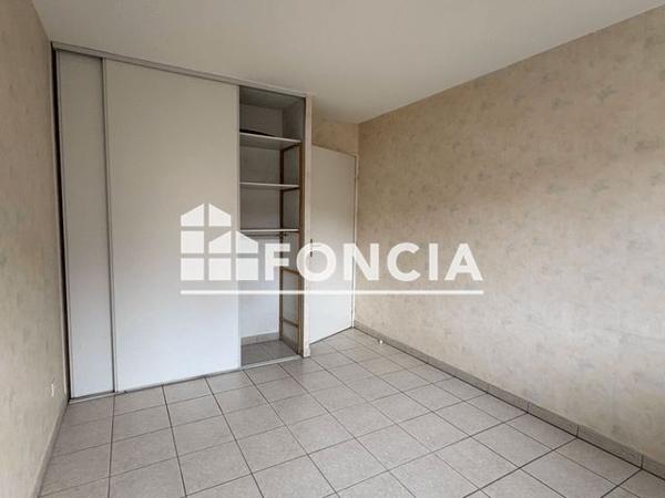 Location Appartement 2 pièces 51.8 m² - 43 RUE DE LA TERRASSE Vizille 38220