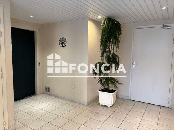 Location Appartement 2 pièces 51.8 m² - 43 RUE DE LA TERRASSE Vizille 38220