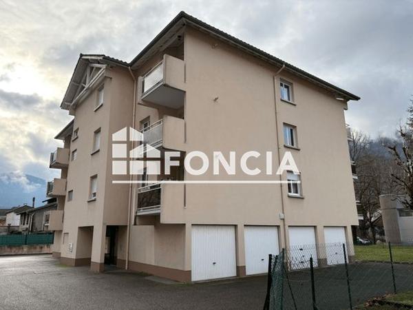 Location Appartement 2 pièces 51.8 m² - 43 RUE DE LA TERRASSE Vizille 38220