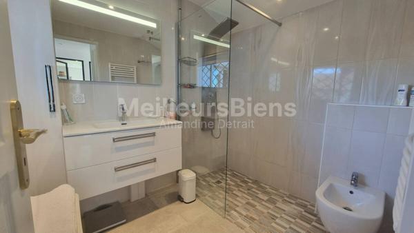 Maison 3 pièces 80 m², 2 dépendances, terrain 730 m²