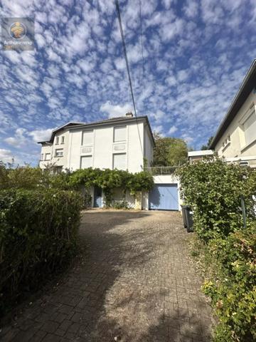 Vente                                                      Maison
                        
                     8 pièces                      150 m2                     à Longeville-Lès-Metz