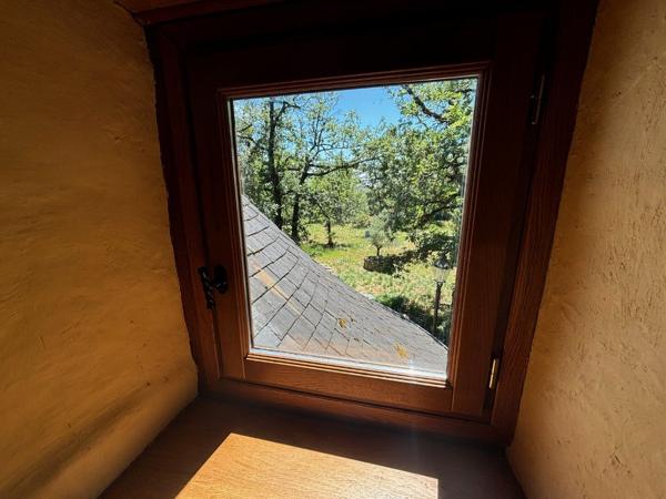 Proche Montcuq: Maison 18e Siècle avec 8,5ha Saint pantaleon