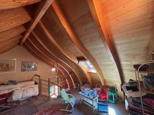 Proche Montcuq: Maison 18e Siècle avec 8,5ha Saint pantaleon