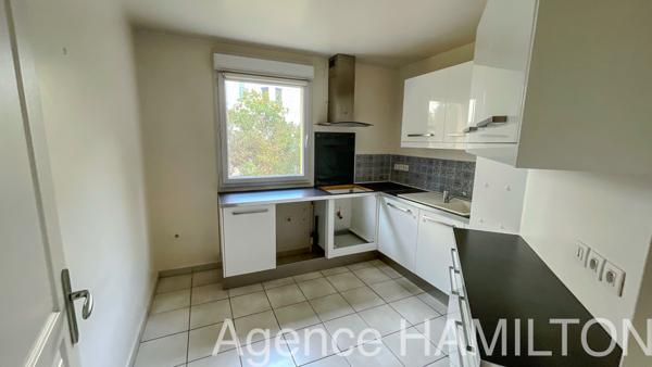 Appartement 5 pièces, 114 m2 avec parking en plein coeur de Garche village Garches