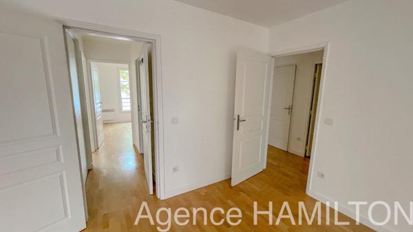 Appartement 5 pièces, 114 m2 avec parking en plein coeur de Garche village Garches