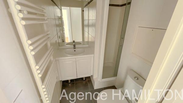 Appartement 5 pièces, 114 m2 avec parking en plein coeur de Garche village Garches