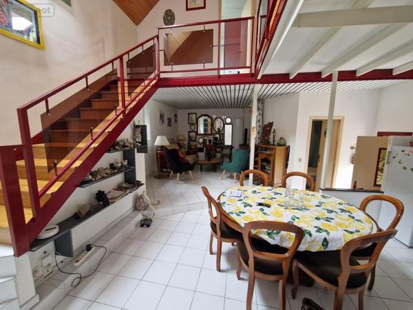 Maison à vendre à Plumelec dans le Morbihan (56420), ref : 56050-668