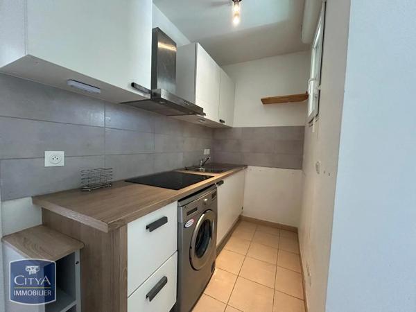 Appartement à louer 2 pièces 37.28m² Villeneuve-lès-Béziers (34420)