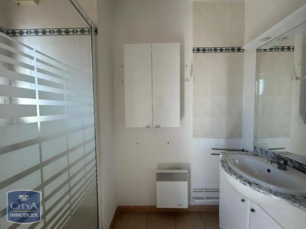 Appartement à louer 2 pièces 37.28m² Villeneuve-lès-Béziers (34420)