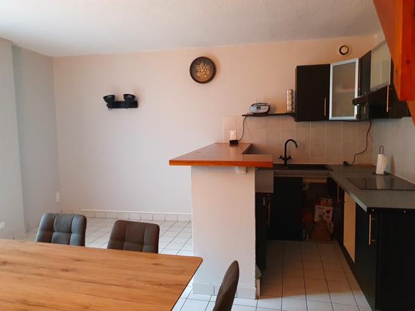 Maison  3 pièce(s)  2 chambre(s)  60 m²