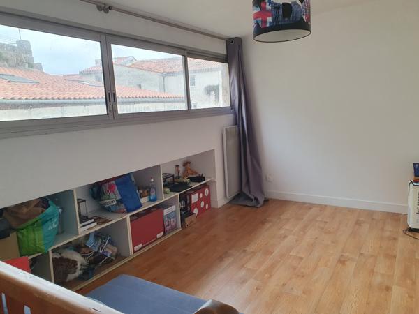 Maison  3 pièce(s)  2 chambre(s)  60 m²