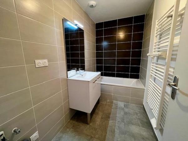 Vente / Ensemble de 2 maisons
