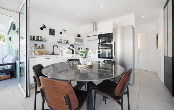 Envie de profiter de Saint-Cyprien à pied ? Cet appartement coche toutes les cases !