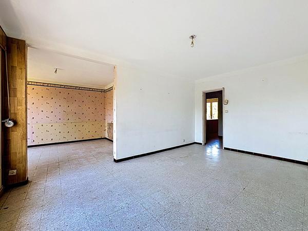 Bel appartement Avignon 3 pièces 71 m2 cave et parking