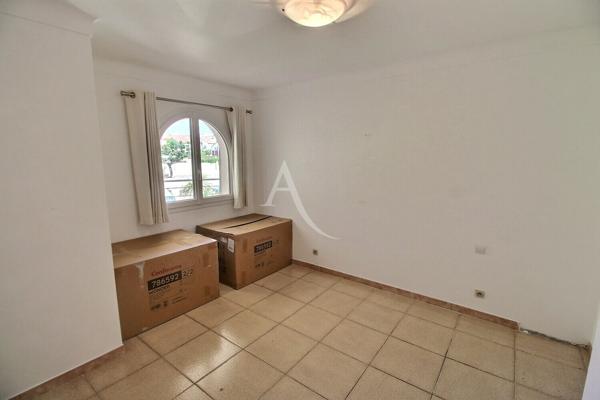 Villa 4 pièce(s) 150 m2