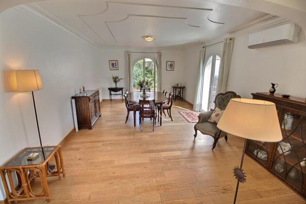 Villa 4 pièce(s) 150 m2
