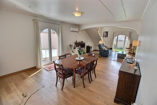 Villa 4 pièce(s) 150 m2