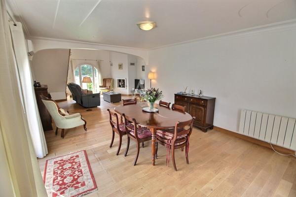 Villa 4 pièce(s) 150 m2