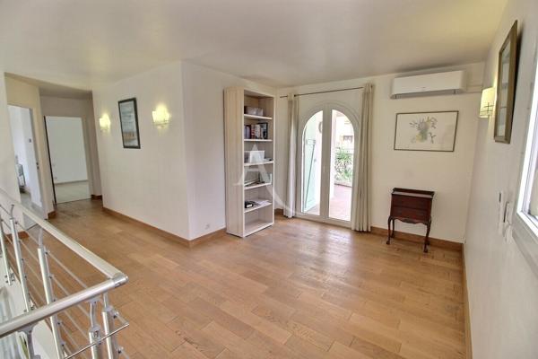 Villa 4 pièce(s) 150 m2