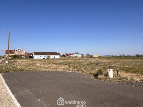 Terrain à bâtir 1096 m² à MORGEMOULIN 55400