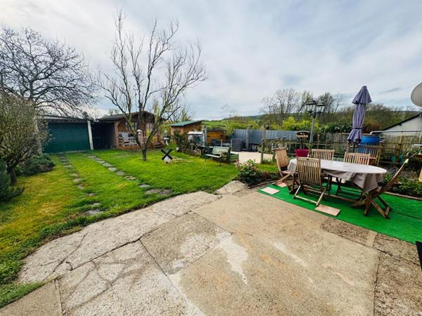 Jolie maison mitoyenne à Premery