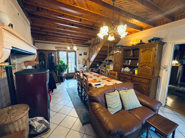 Jolie maison mitoyenne à Premery