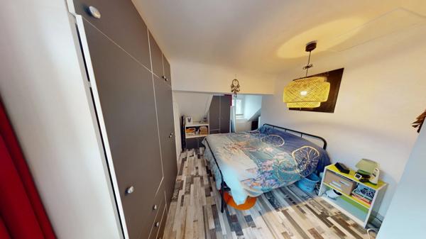 Charmant Appartement Duplex et place de parking privative, secteur calme