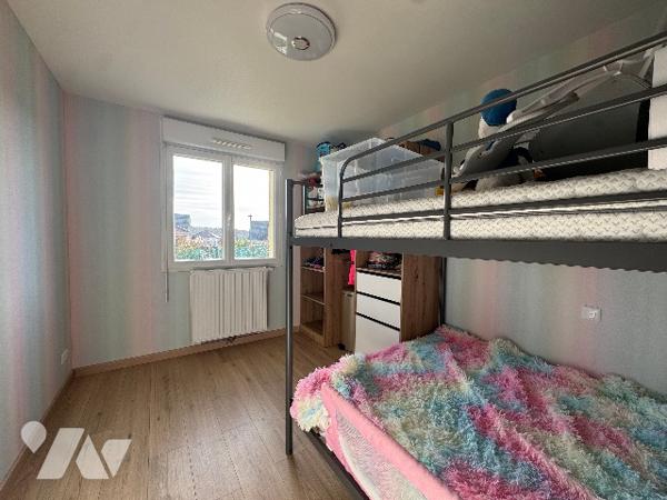 MAISON PLAIN-PIED AVEC JARDIN DE 637 M2