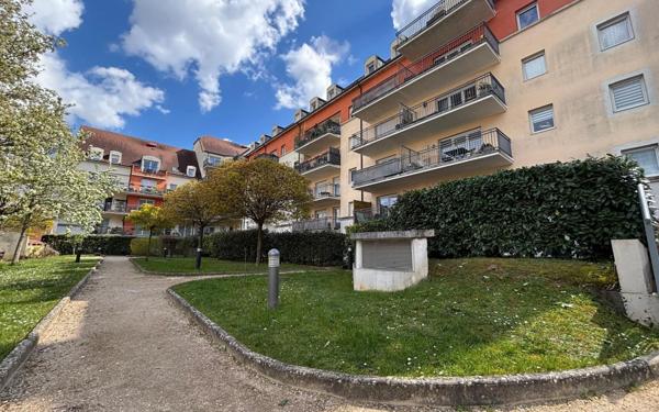 Appartement à vendre    4 pièces • 90,10 m2 Dijon