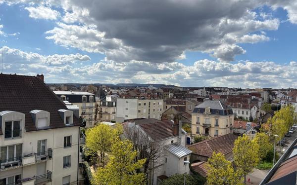 Appartement à vendre    4 pièces • 90,10 m2 Dijon